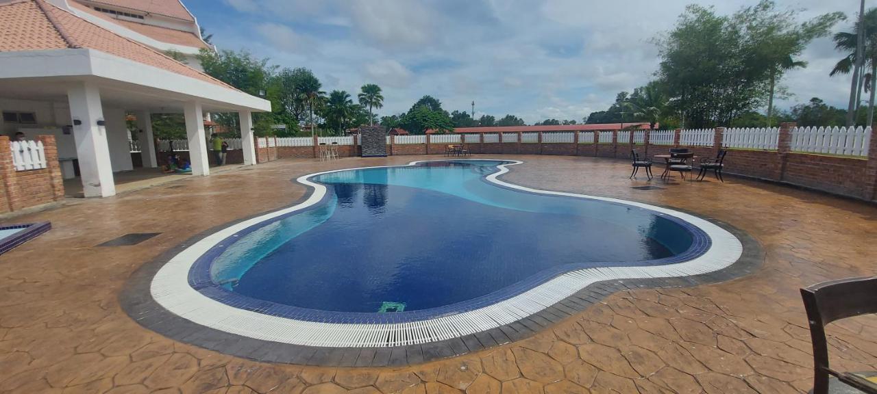 Kuala Terengganu Golf Resort By Ancasa Hotels & Resorts Exterior photo